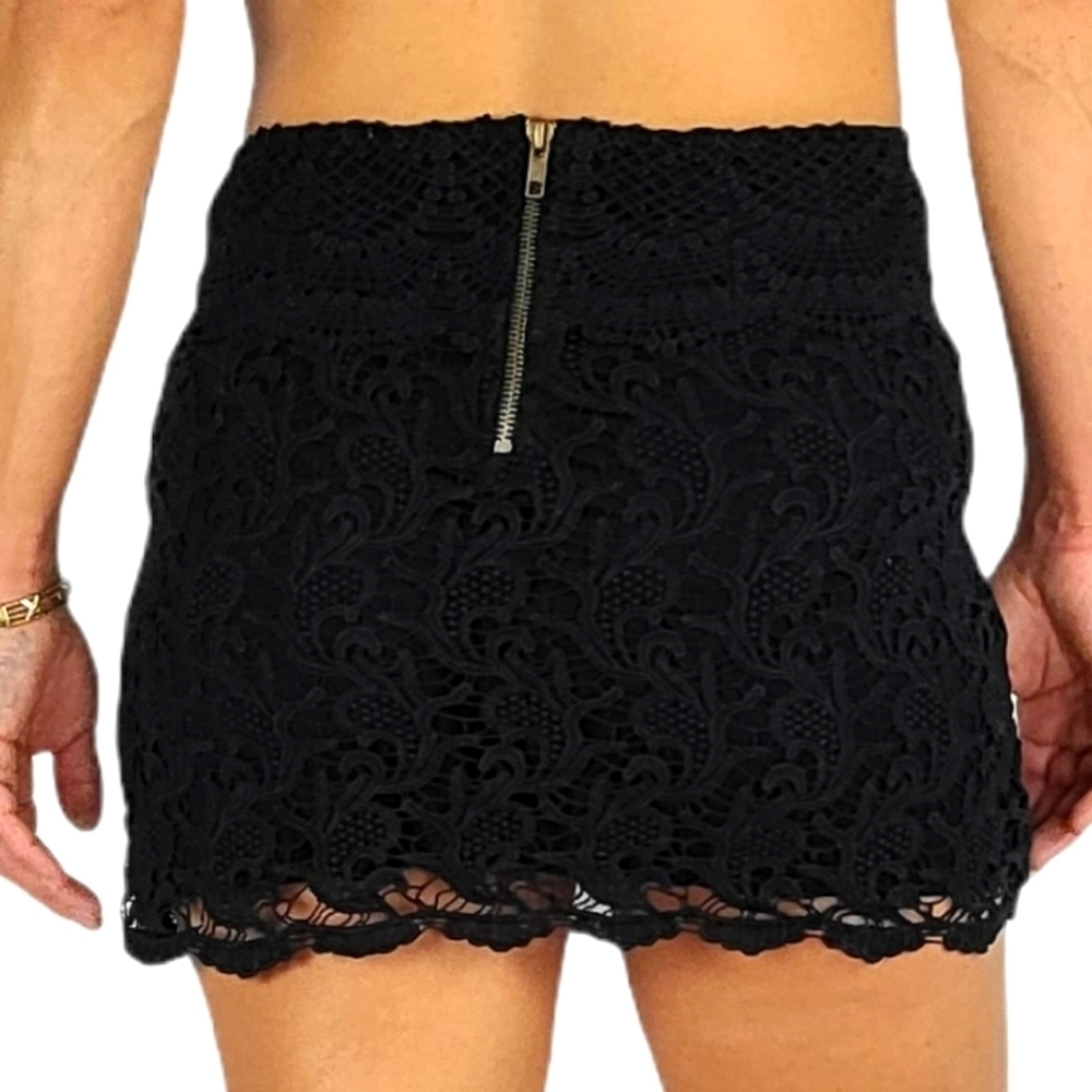 Pins and Needles Cotton Lace Mini Skirt Size Small Black - Picture 4 of 5